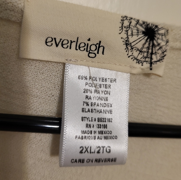 Everleigh Cream Wrap Front Smocked Cropped Long Sleeve Blouse, Plus Size 2XL NEW - Picture 6 of 6